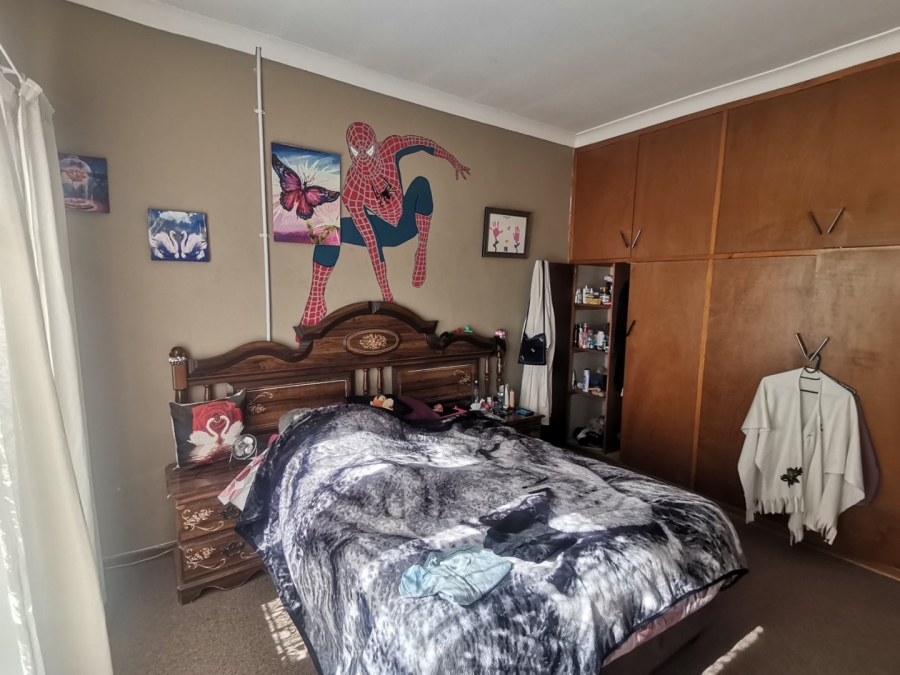 5 Bedroom Property for Sale in Senekal Free State